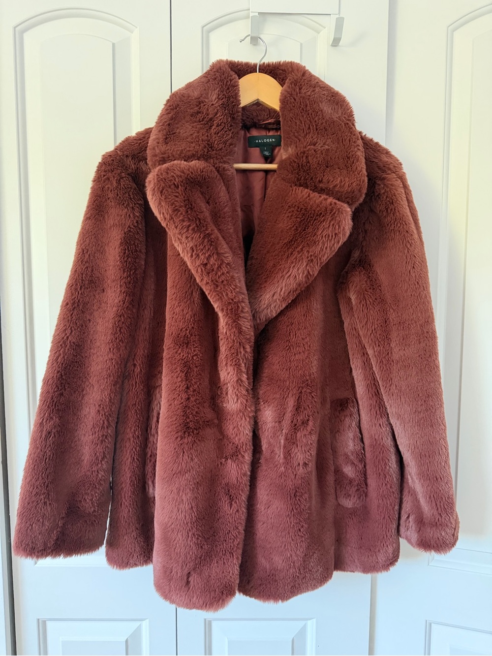 Halogen Plush Teddy Jacket in Mauve Brown